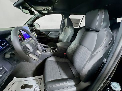 New 2026 Toyota 4Runner TRD Sport Premium AWD/4WD image 17