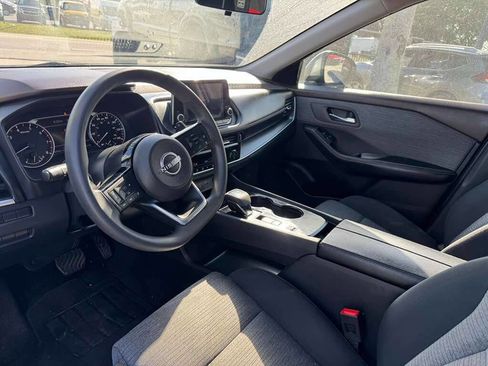 Used 2023 Nissan Rogue SV image 10