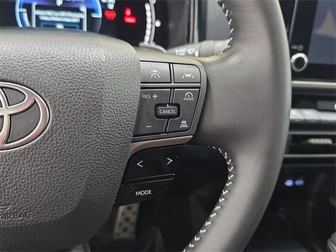 Certified 2025 Toyota Camry SE image 15