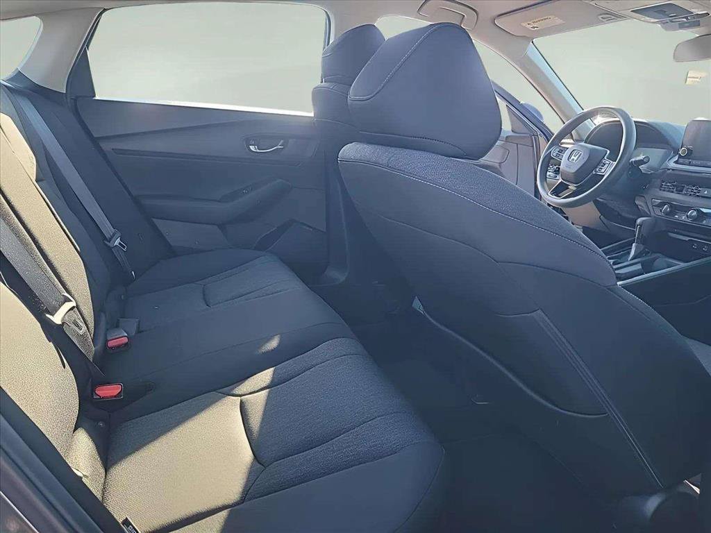 Used 2025 Honda Accord LX image 19