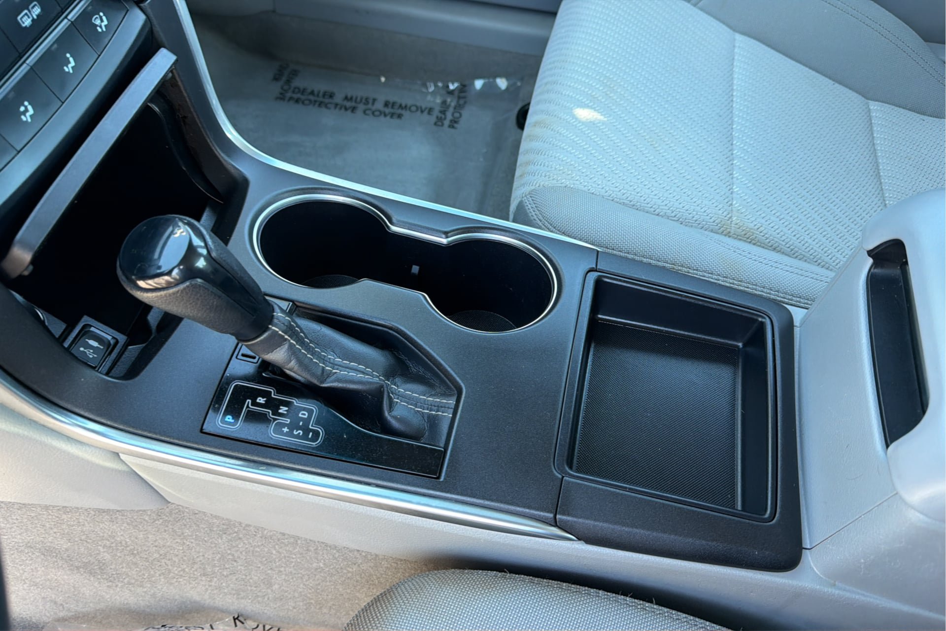 Used 2016 Toyota Camry LE FWD image 26