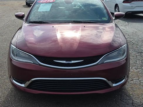 Used 2016 Chrysler 200 Limited w/ Anniversary Edition FWD image 8