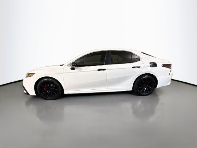 Used 2021 Toyota Camry SE FWD image 6
