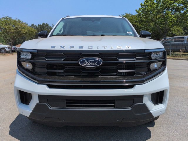 New 2026 Ford Expedition Active RWD image 8