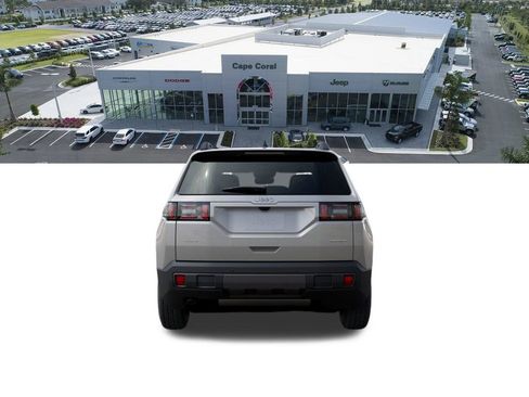 New 2026 Jeep Cherokee Laredo image 8