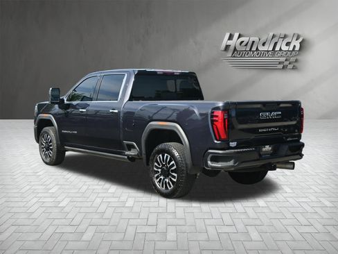 Used 2024 GMC Sierra 2500 Denali Ultimate w/ Max Trailering Package AWD/4WD image 8