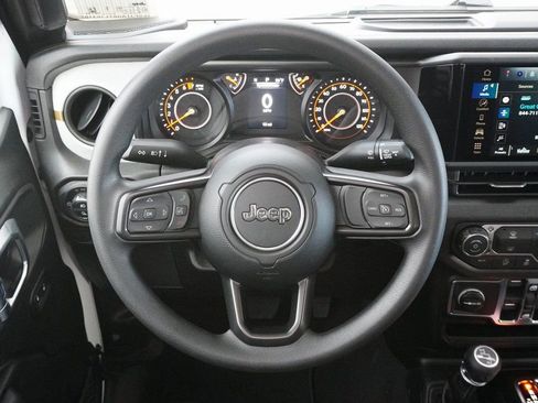 New 2026 Jeep Gladiator Sport image 8