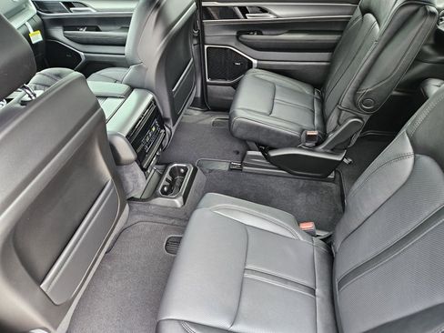 New 2026 Jeep Grand Wagoneer Limited AWD/4WD image 26