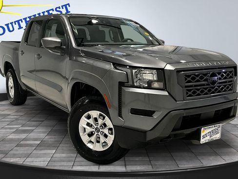 Used 2024 Nissan Frontier SV w/ Technology Package AWD/4WD image 3