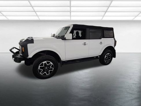 Used 2022 Ford Bronco Outer Banks image 3