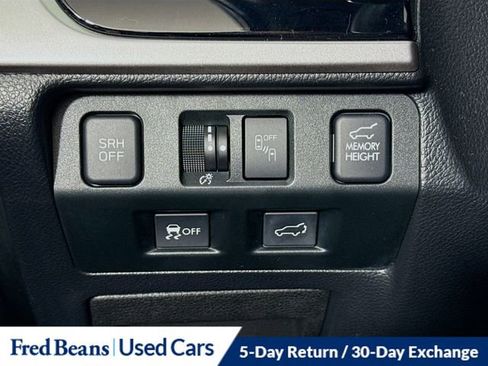 Used 2017 Subaru Forester 2.5i Touring image 12