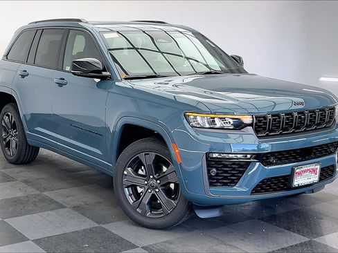 New 2027 Jeep Grand Cherokee Limited AWD/4WD image 1