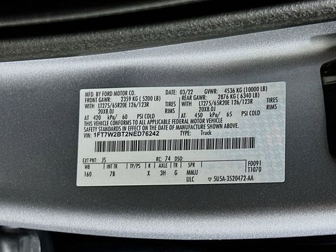 Used 2022 Ford F250 Platinum w/ FX4 Off-Road Package image 33