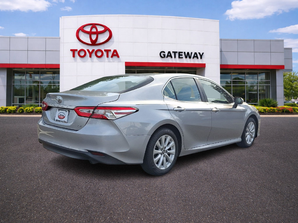 Certified 2018 Toyota Camry LE w/ Convenience Package FWD image 4