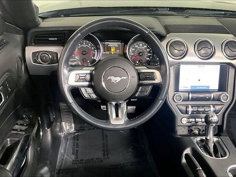 Used 2023 Ford Mustang Premium image 5