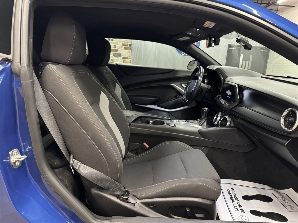 Used 2019 Chevrolet Camaro SS RWD image 32