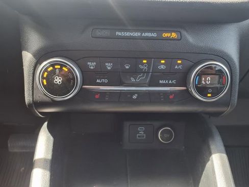 Used 2020 Ford Escape SEL image 29