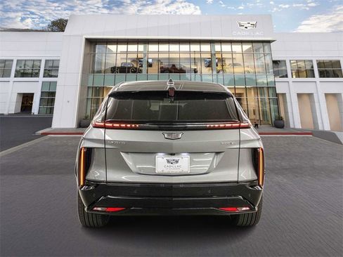 New 2026 Cadillac Lyriq Sport image 5