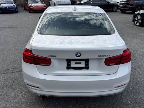 Used 2018 BMW 320i xDrive Sedan AWD/4WD image 16