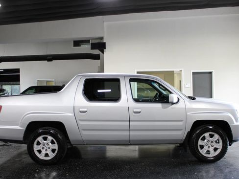 Used 2009 Honda Ridgeline RTS image 3