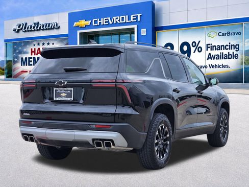 Certified 2025 Chevrolet Traverse Z71 w/ LPO, Floor Liner Package AWD/4WD image 5