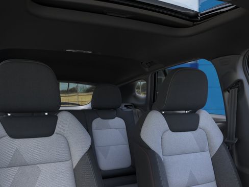 New 2026 Chevrolet Trax RS w/ Sunroof Package FWD image 25