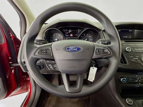 Used 2017 Ford Focus SE image 14