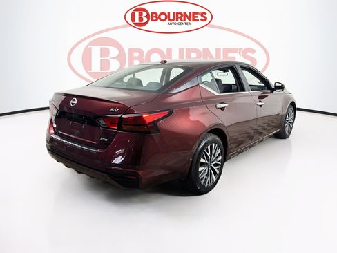 Used 2023 Nissan Altima 2.5 SV AWD/4WD image 9