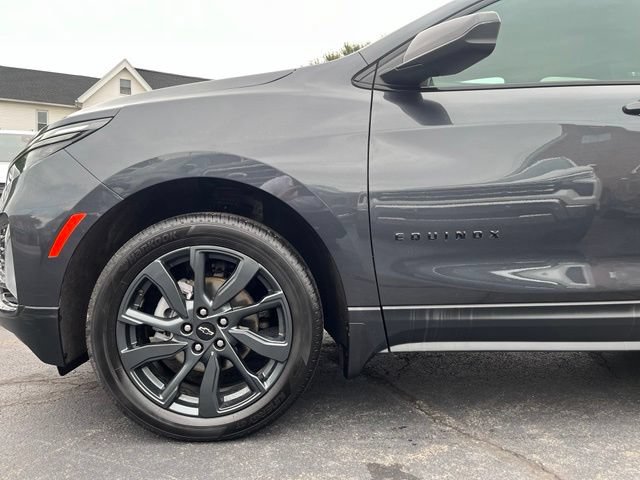 Used 2023 Chevrolet Equinox RS AWD/4WD image 9