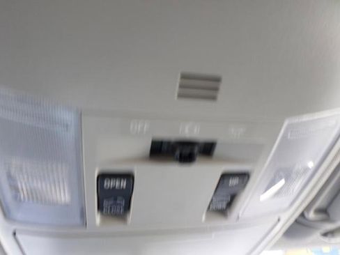 Used 2018 Toyota RAV4 XLE image 21