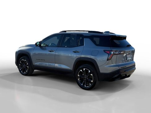 Used 2025 Chevrolet Equinox RS image 3