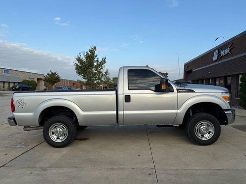 Used 2012 Ford F250 XL w/ PWR Equipment Group image 4