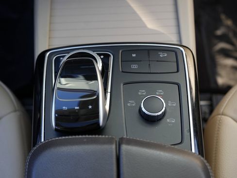 Used 2018 Mercedes-Benz GLE 350 4MATIC w/ Premium 1 Package image 43