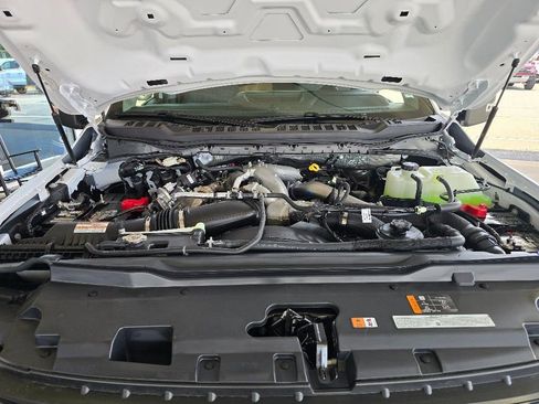 New 2025 Ford F450 XLT image 27