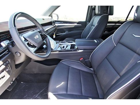 New 2026 Cadillac Escalade ESV Sport w/ Touring Package image 6