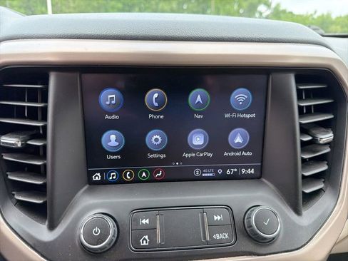 Used 2023 GMC Acadia Denali w/ Denali Technology Package FWD image 25