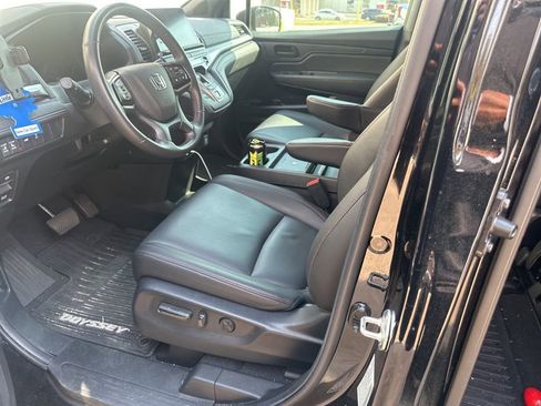 Used 2025 Honda Odyssey Sport-L image 3