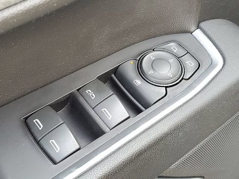 Used 2023 Chevrolet Silverado 1500 LT AWD/4WD image 22
