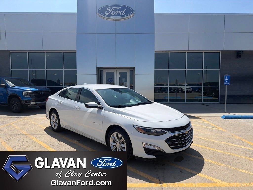 Used 2023 Chevrolet Malibu LT FWD image 1