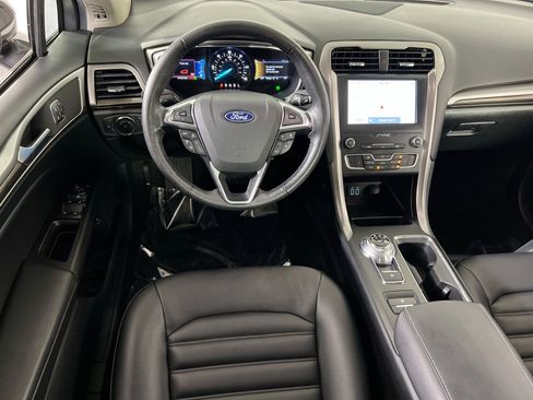 Used 2020 Ford Fusion SEL FWD image 23