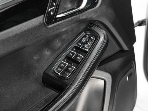 Used 2016 Porsche Macan Turbo w/ Premium Package Plus image 44