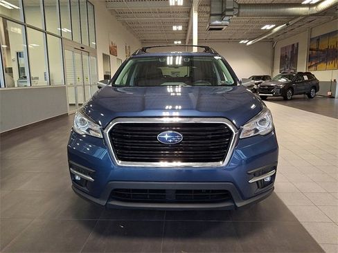 Used 2022 Subaru Ascent Touring image 2
