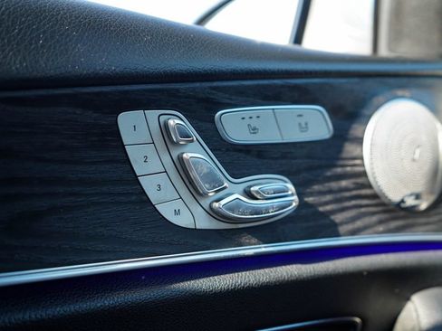 Used 2019 Mercedes-Benz E 300 image 31