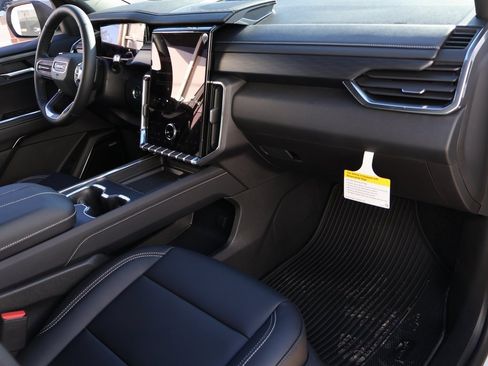 New 2026 GMC Acadia Elevation w/ Elevation Premium Package image 11