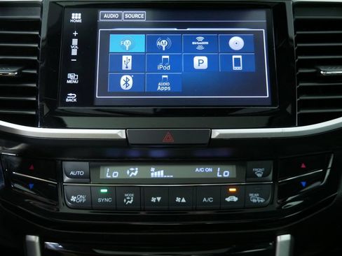 Used 2016 Honda Accord EX image 30