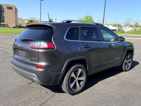 Used 2020 Jeep Cherokee Limited w/ Technology Group AWD/4WD image 5