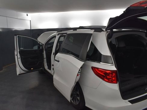 Used 2023 Honda Odyssey EX-L image 44