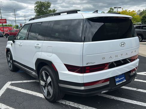 Certified 2025 Hyundai Santa Fe Limited AWD/4WD image 4