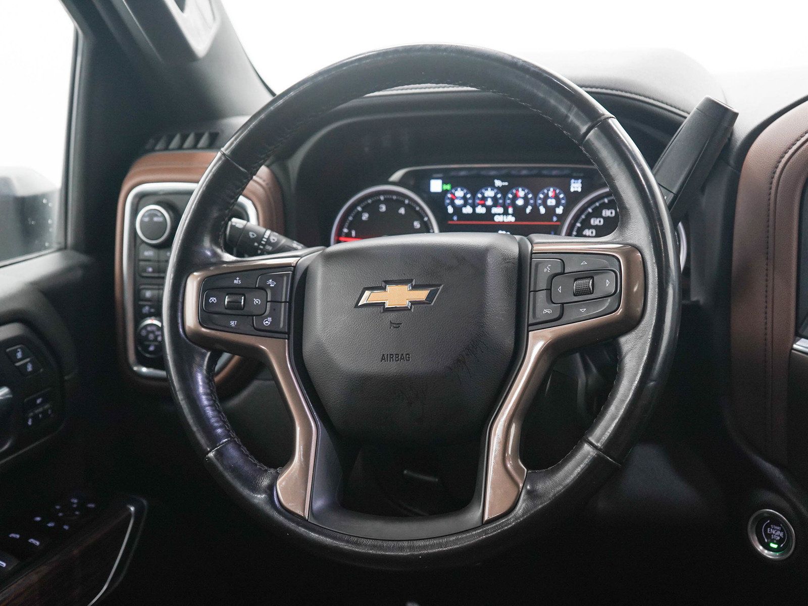 Used 2022 Chevrolet Silverado 2500 High Country w/ Technology Package AWD/4WD image 17