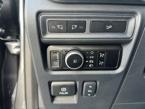 Used 2023 Ford F150 Lariat w/ Equipment Group 502A High AWD/4WD image 17